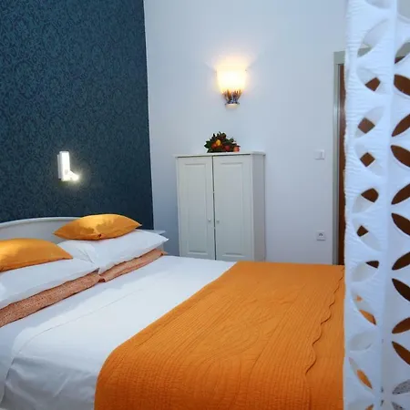 Apartment Lovely Marmont With Balconies In The Heart Of *
